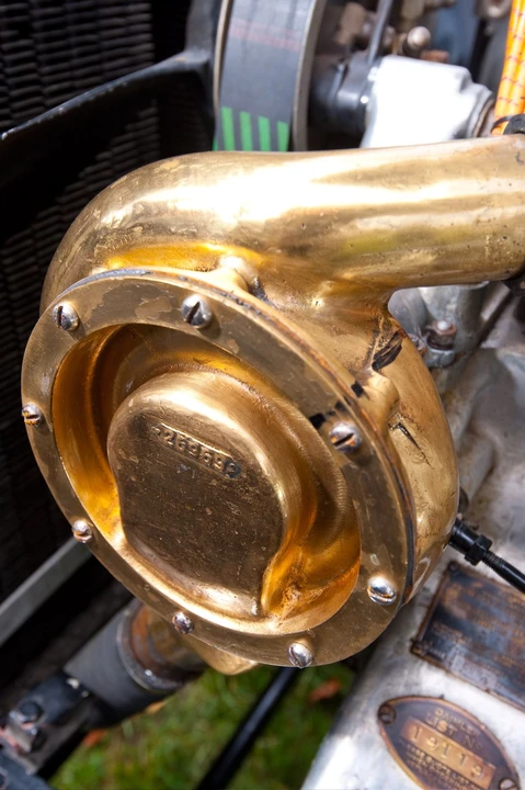 1924 Daimler - Image 3 of 21