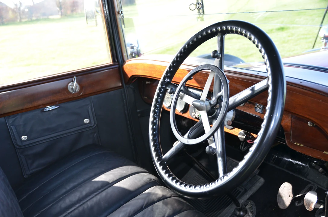 1924 Daimler - Image 16 of 21