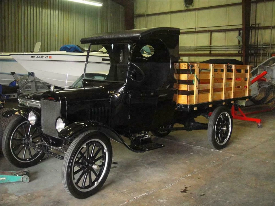 1924 Ford Model T Pickup & Model TT - Image 2 of 3