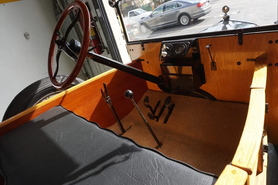 1924 Ford Model T - Image 2 of 12