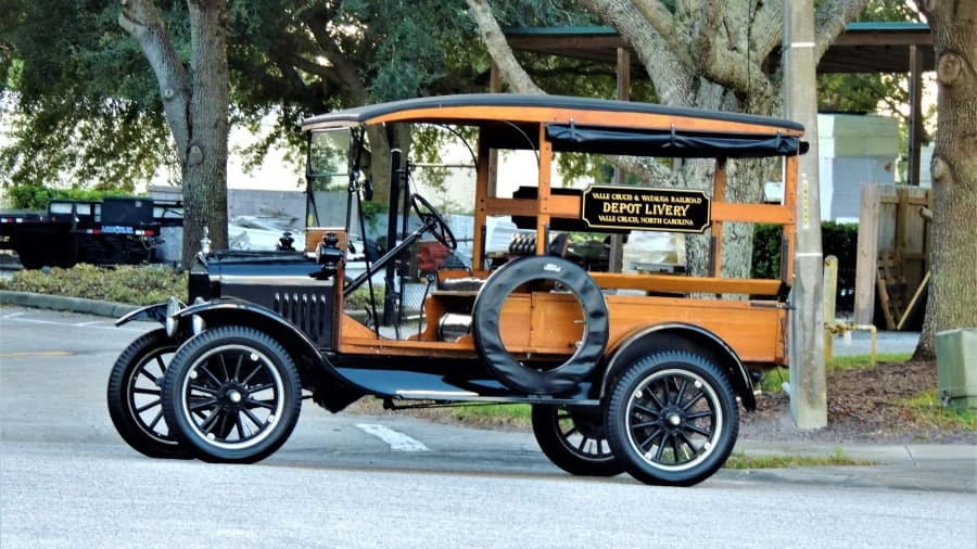 1924 Ford Model T Pickup & Model TT - Image 30 of 31