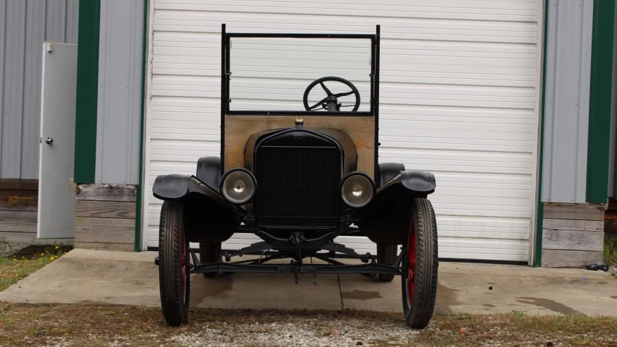 1924 Ford Model T Pickup & Model TT - Image 8 of 9