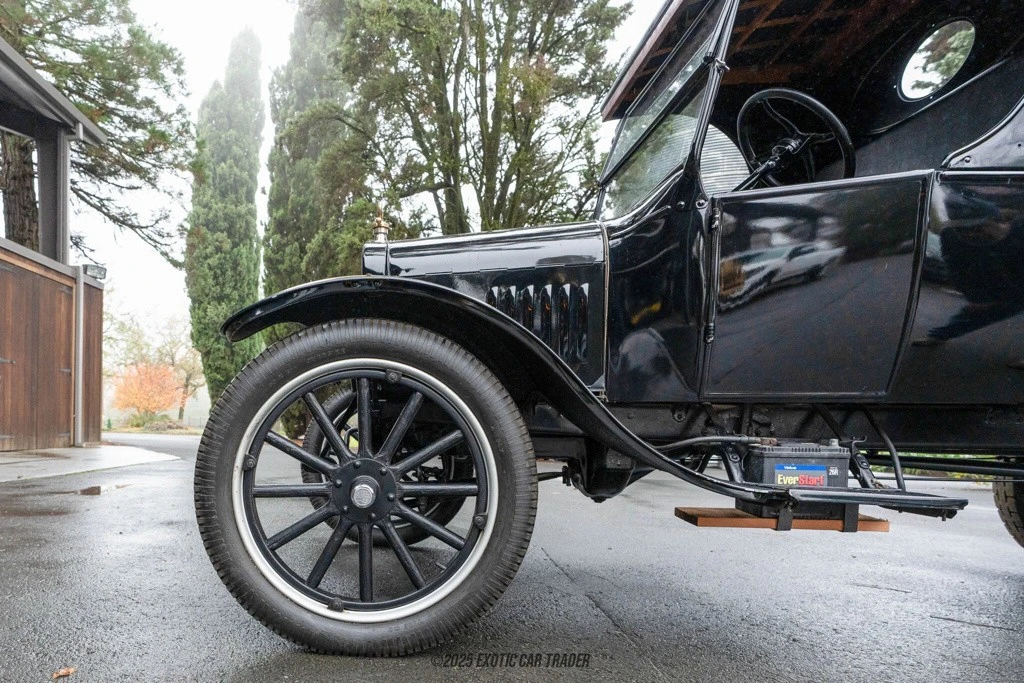 1924 Ford Model T Pickup & Model TT - Image 4 of 12