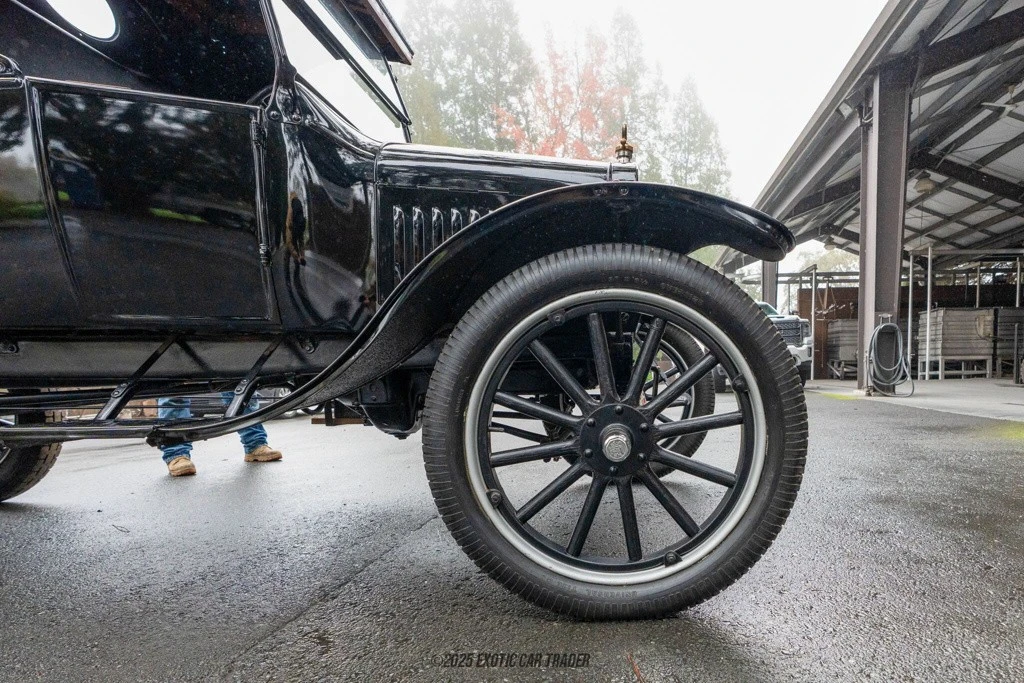 1924 Ford Model T Pickup & Model TT - Image 11 of 12