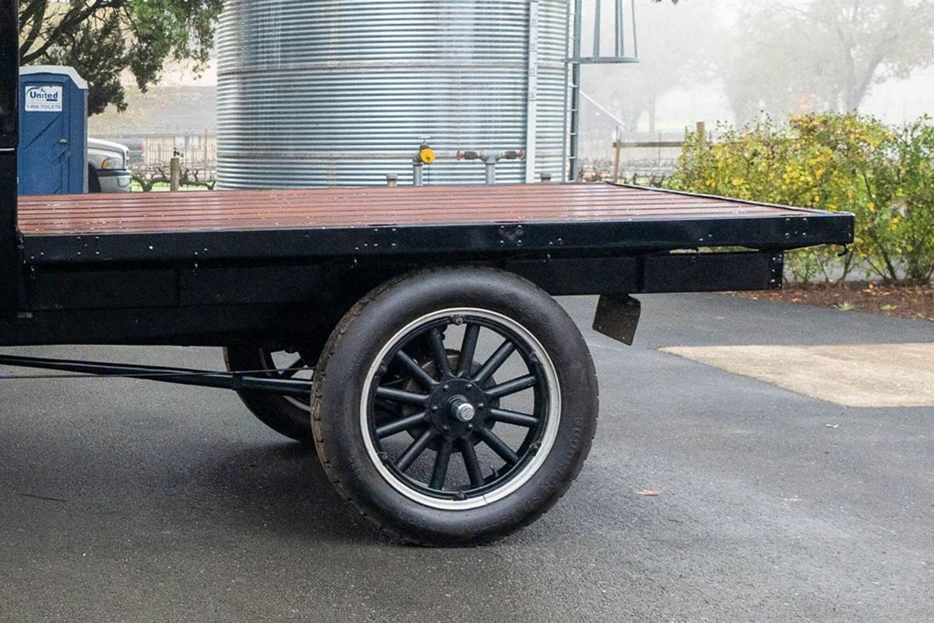 1924 Ford Model T Pickup & Model TT - Image 5 of 12