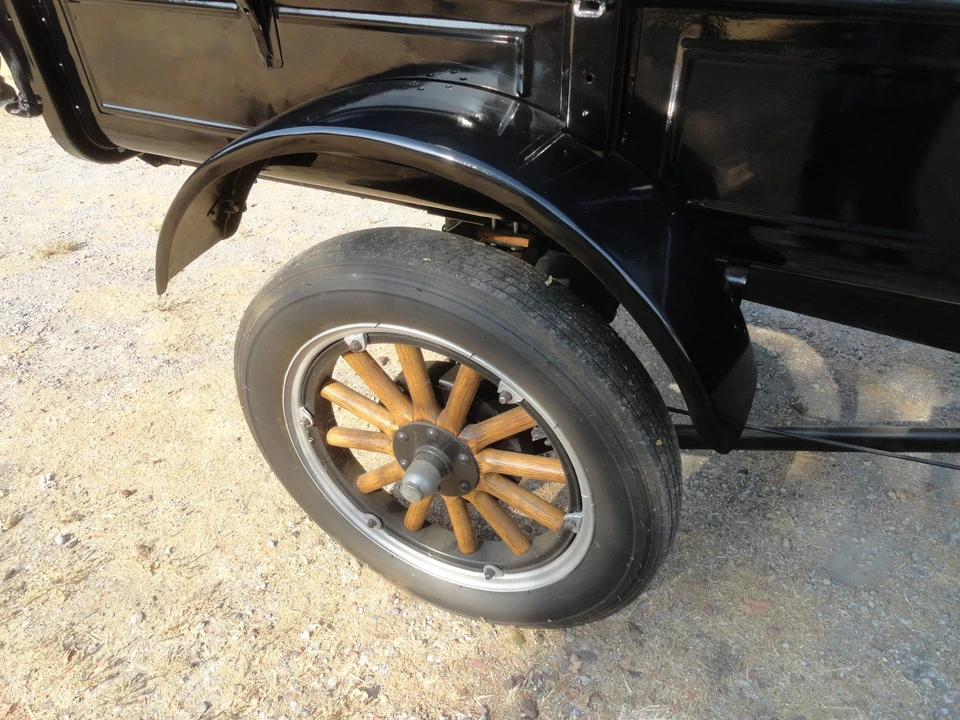 1924 Ford Model T Pickup & Model TT - Image 28 of 31