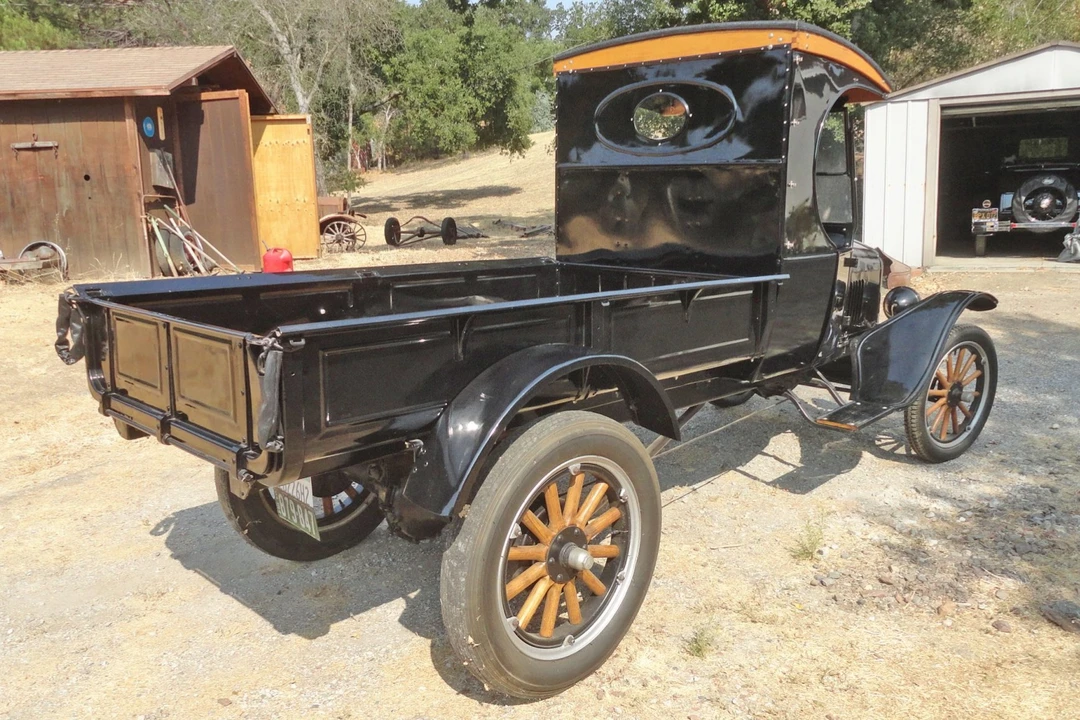1924 Ford Model T Pickup & Model TT - Image 4 of 31