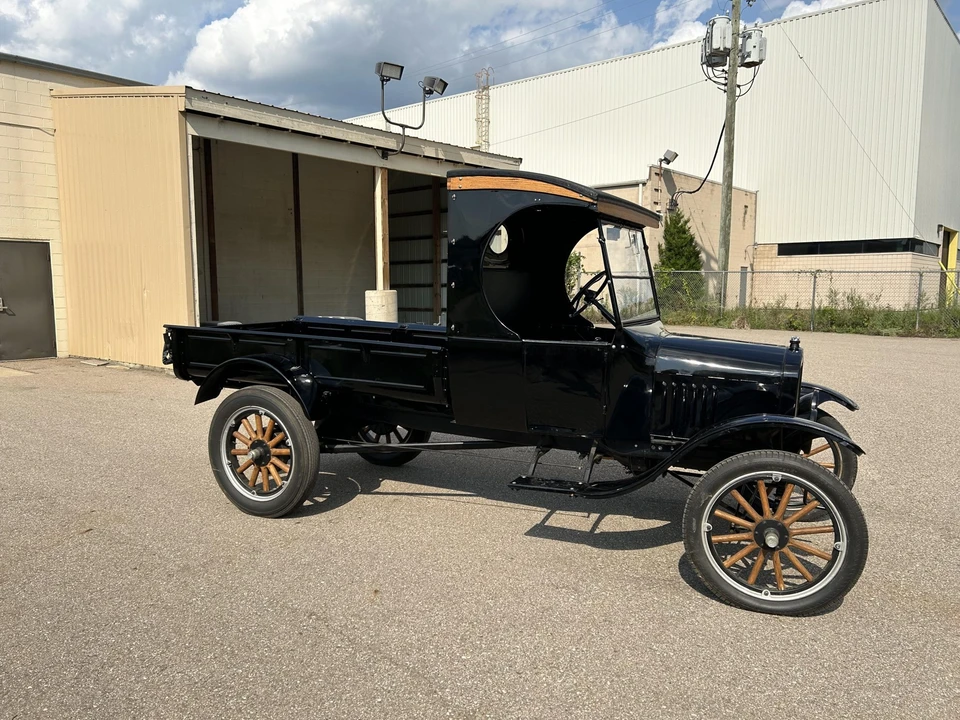 1924 Ford Model T Pickup & Model TT - Image 4 of 31