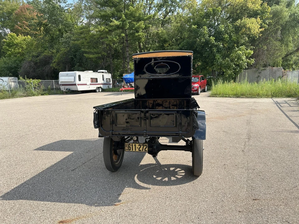 1924 Ford Model T Pickup & Model TT - Image 3 of 31