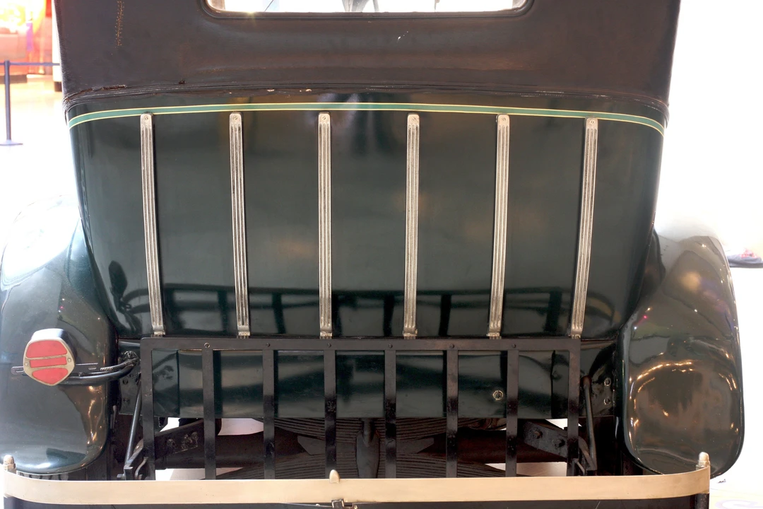 1924 Marmon - Image 2 of 6