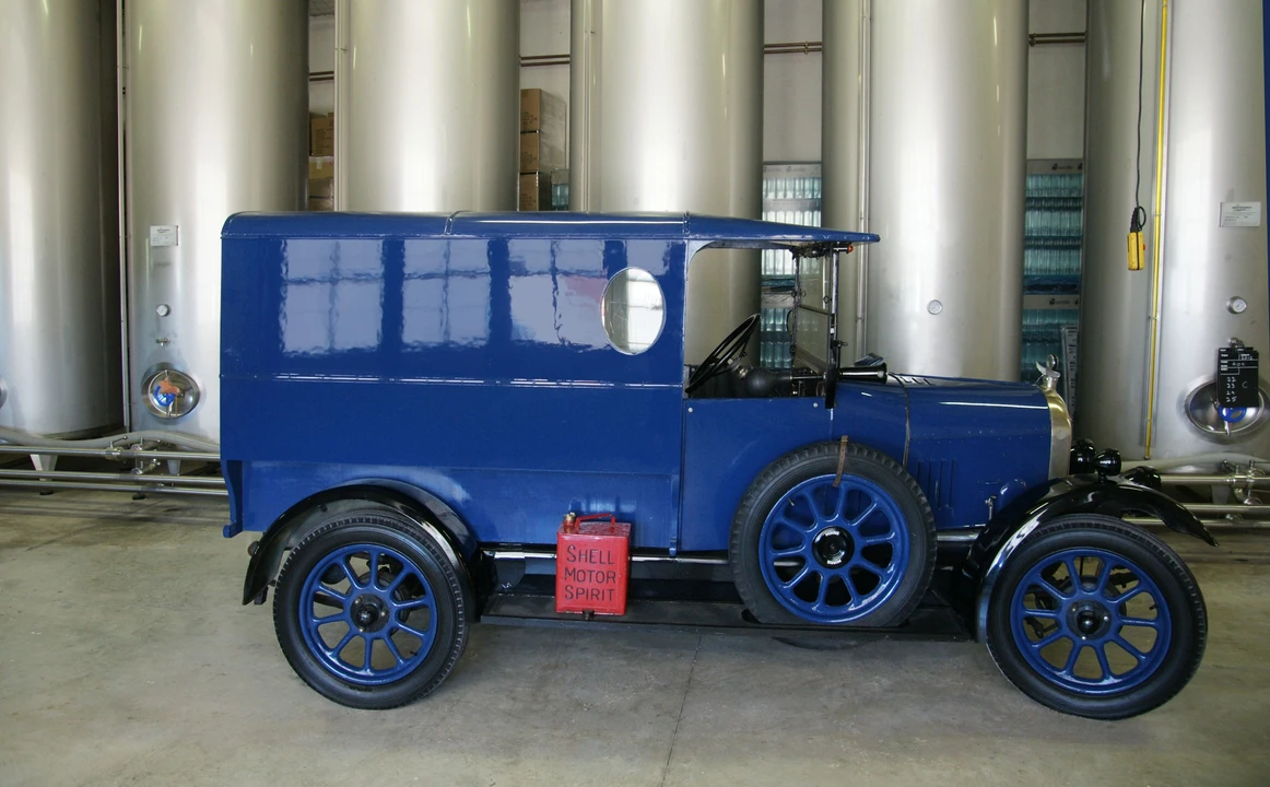1924 Morris - Image 9 of 14