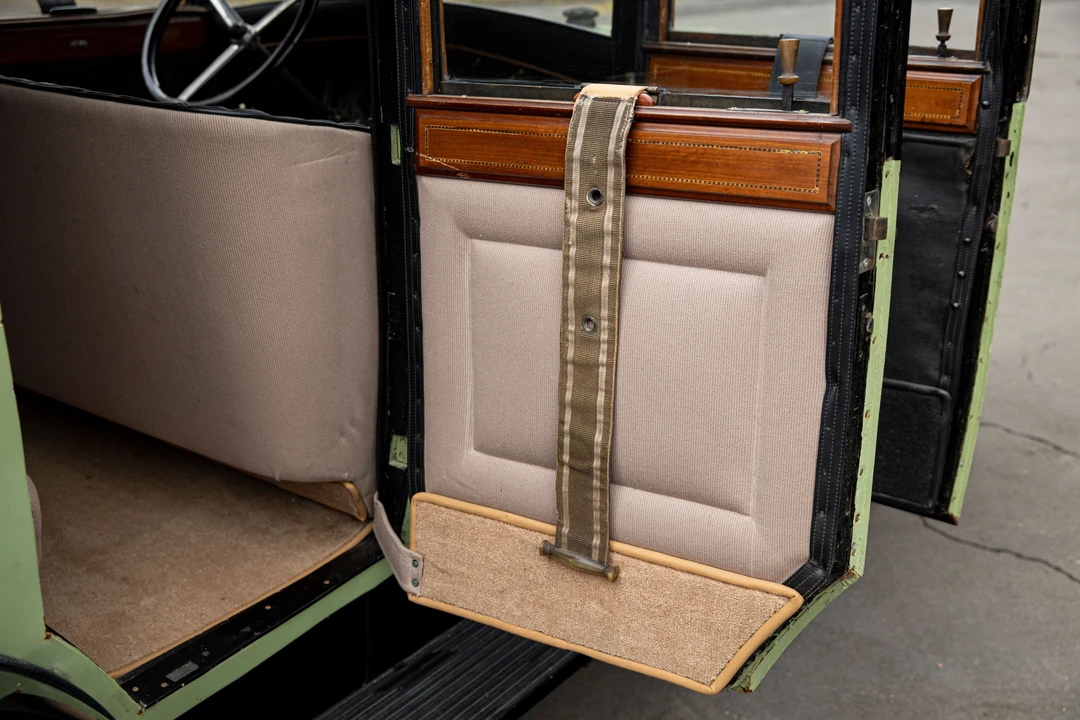 1924 Renault - Image 5 of 18