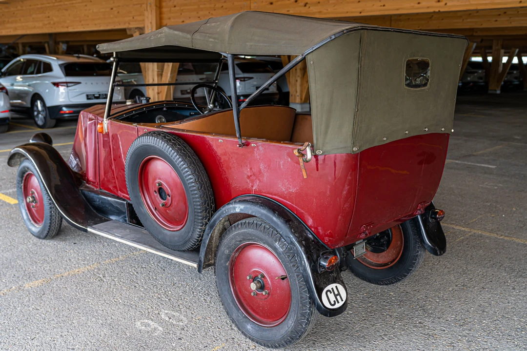 1924 Renault - Image 9 of 30