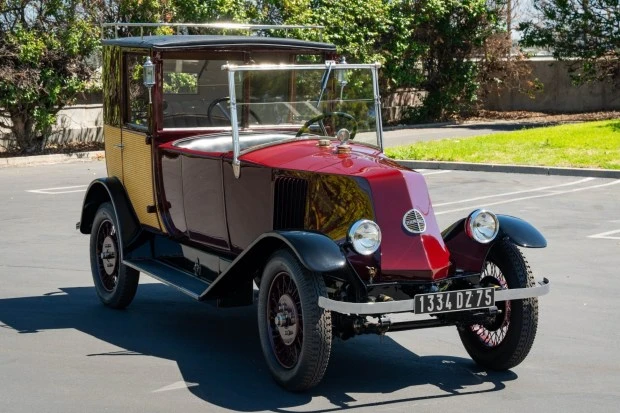 1924 Renault - Image 3 of 8