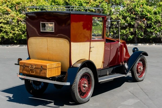 1924 Renault - Image 2 of 8