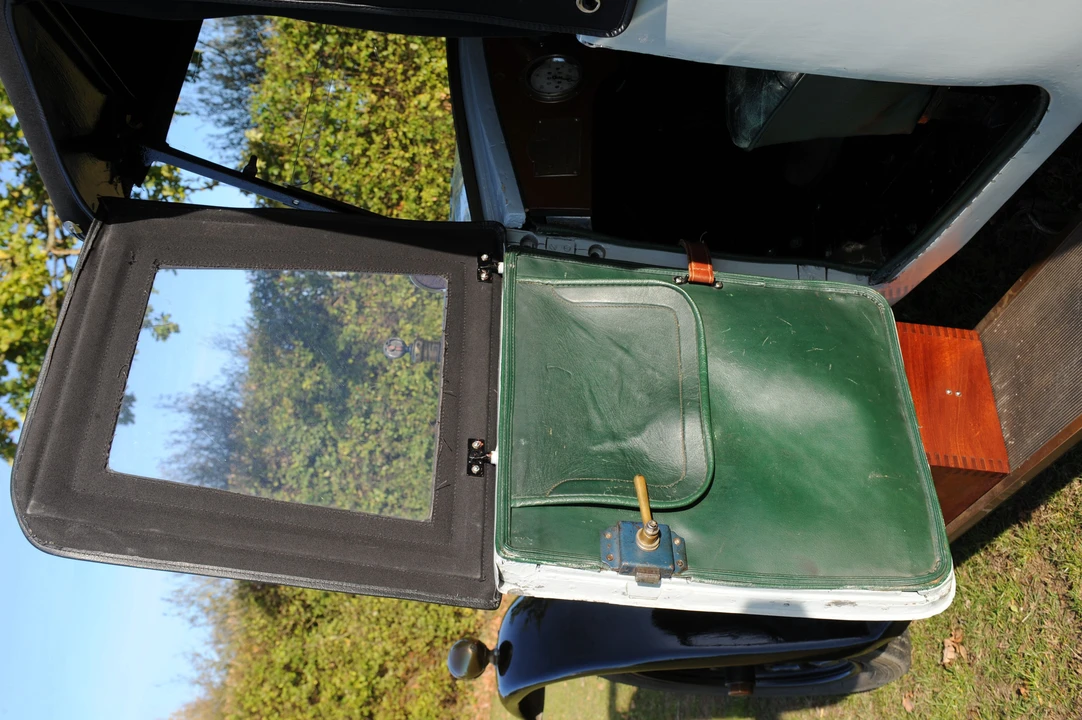 1924 Wolseley - Image 7 of 26
