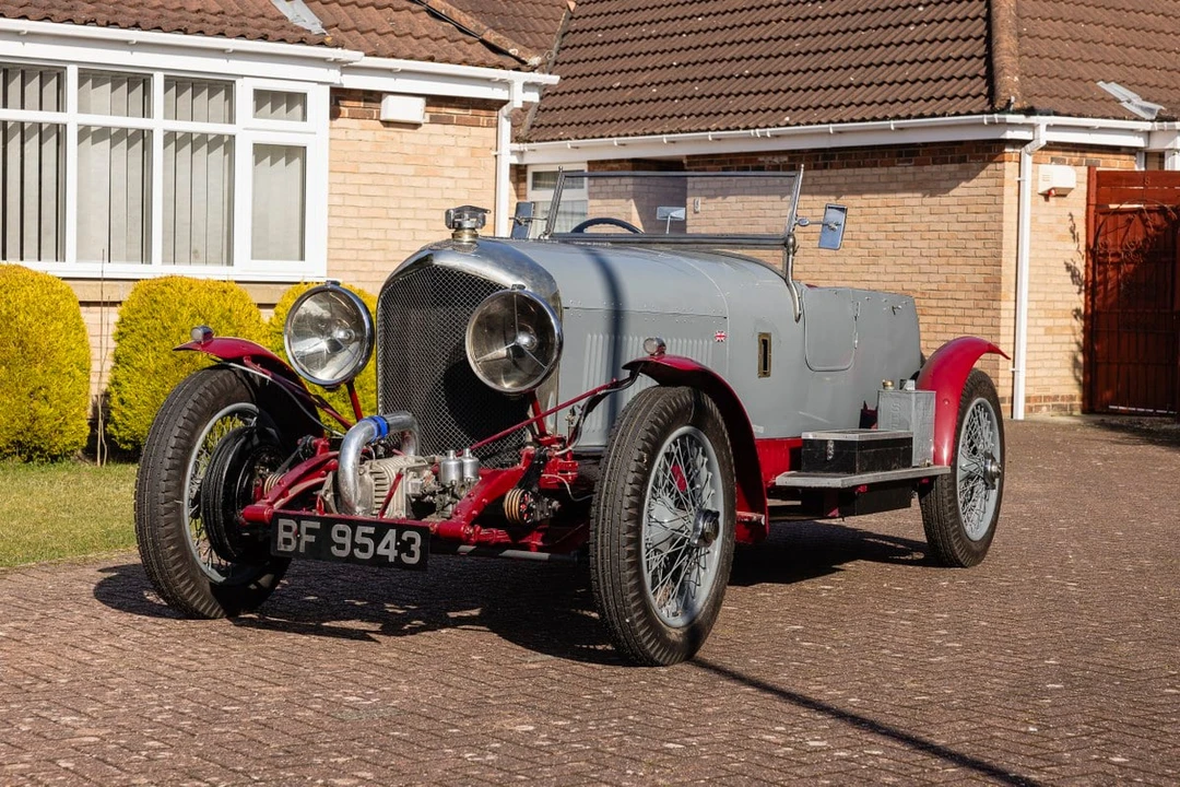 1925 Bentley - Image 2 of 30