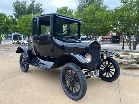 1925 Ford Model T Coupe