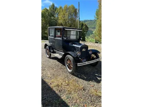 1925 Ford Model T Tudor Sedan