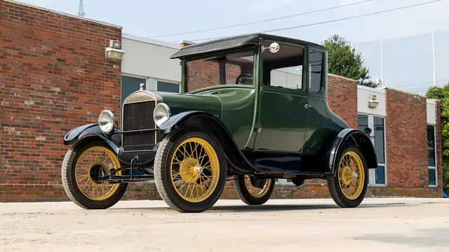 1925 Ford Model T Coupe