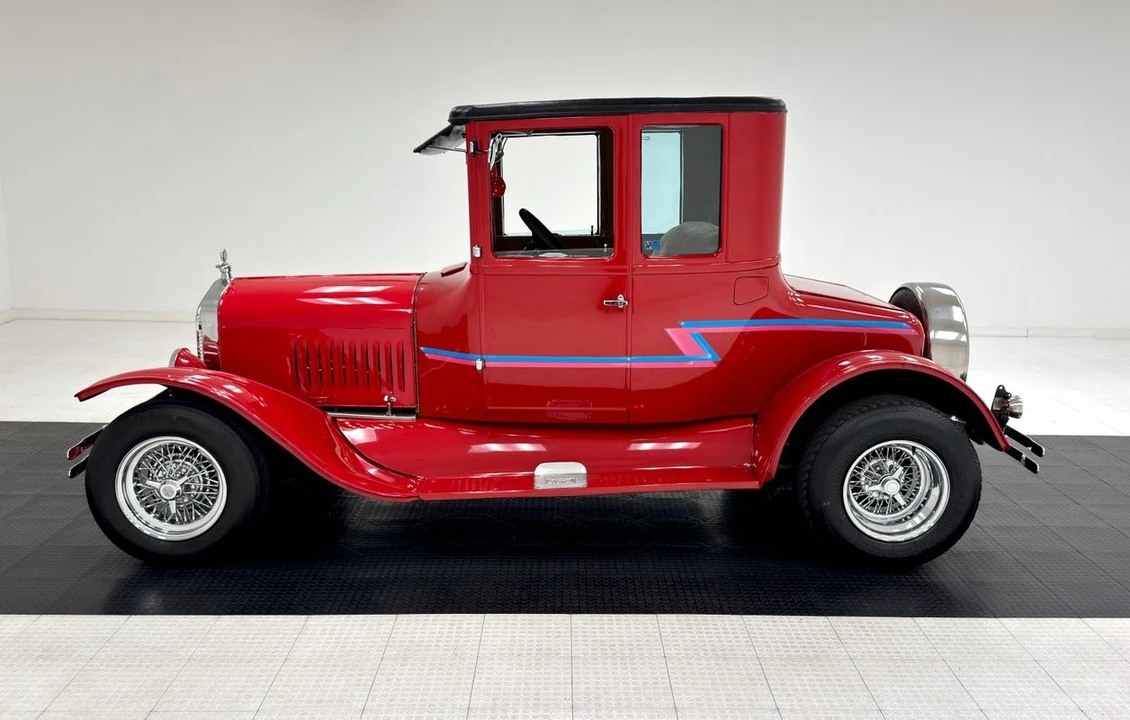 1925 Ford Model T - Image 2 of 12