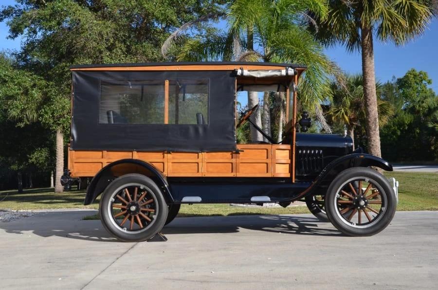 1925 Ford Model T Pickup & Model TT - Image 2 of 8