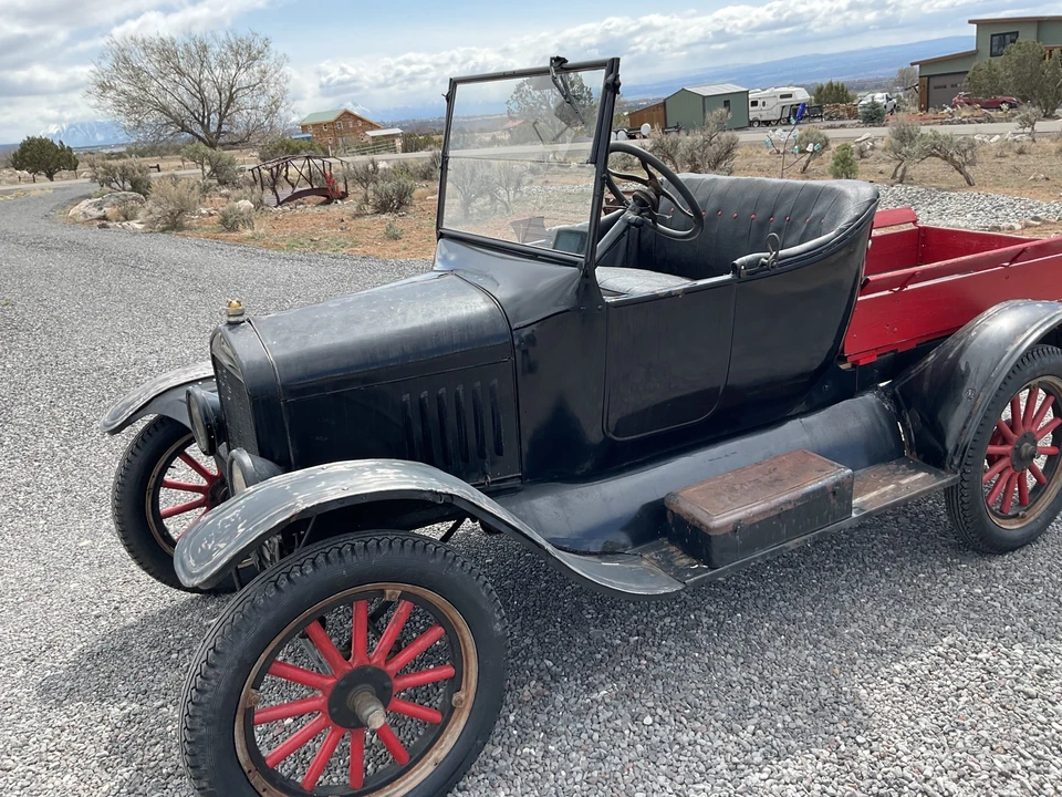 1925 Ford Model T Pickup & Model TT - Image 3 of 31
