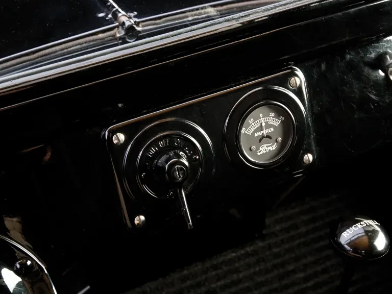 1925 Ford Model T Pickup & Model TT - Image 13 of 20