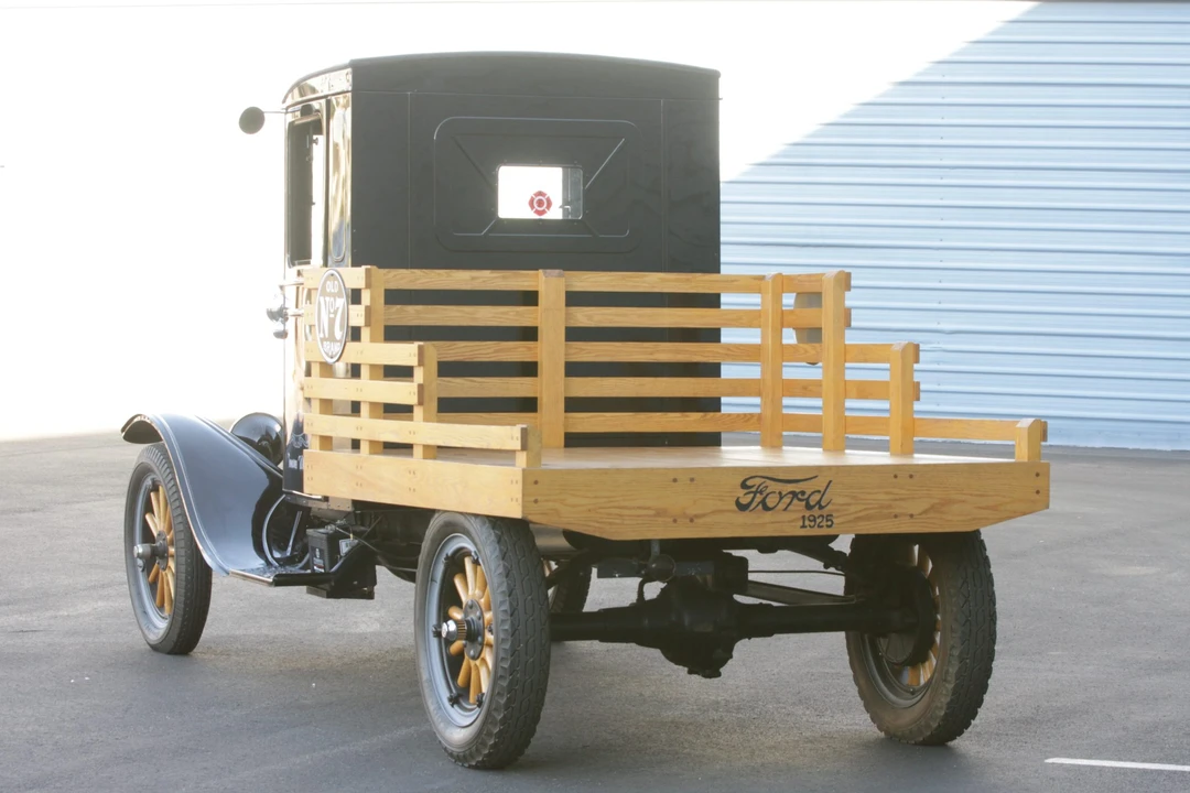 1925 Ford Model T Pickup & Model TT - Image 7 of 31