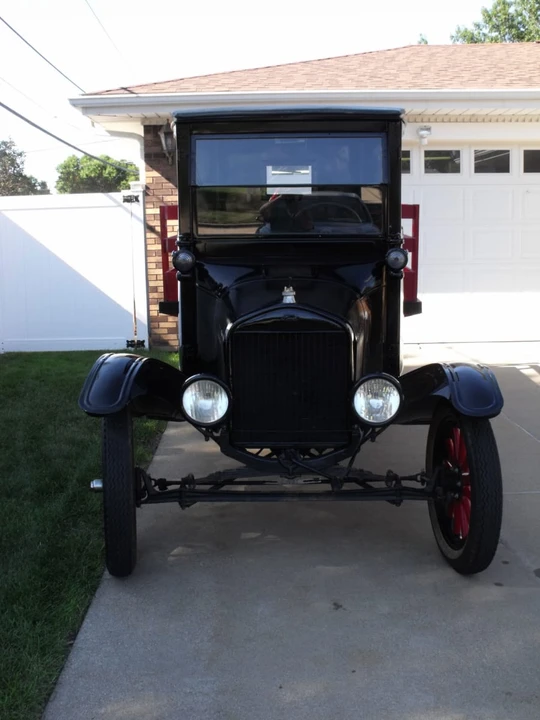 1925 Ford Model T Pickup & Model TT - Image 6 of 7