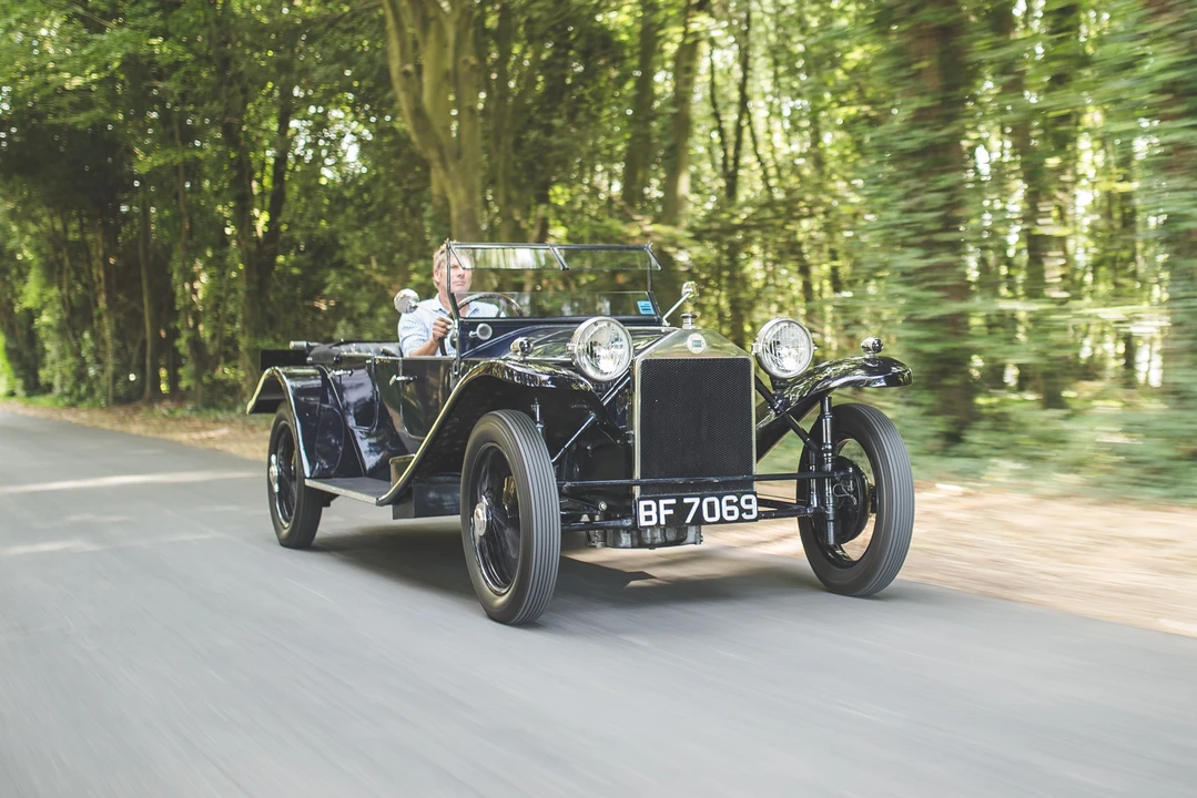 1925 Lancia - Image 2 of 30
