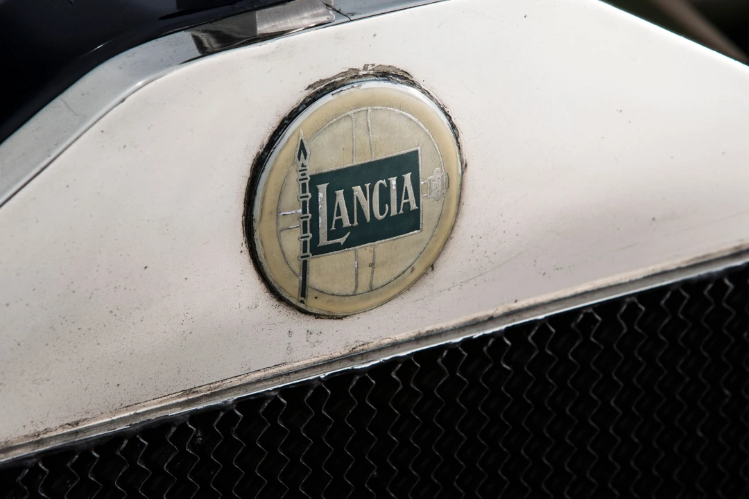 1925 Lancia - Image 23 of 30
