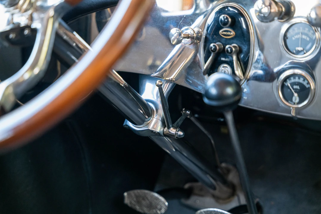 1925 Lincoln Zephyr - Image 16 of 31