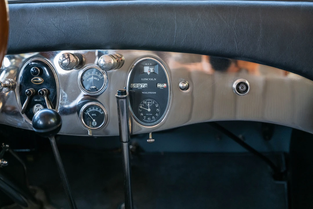 1925 Lincoln Zephyr - Image 17 of 31