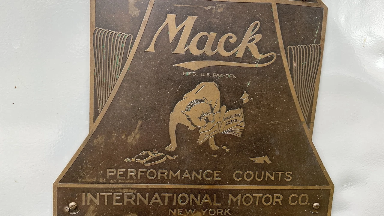 1925 Mack - Image 6 of 18
