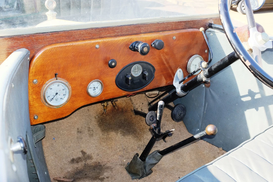 1925 Morris - Image 2 of 7
