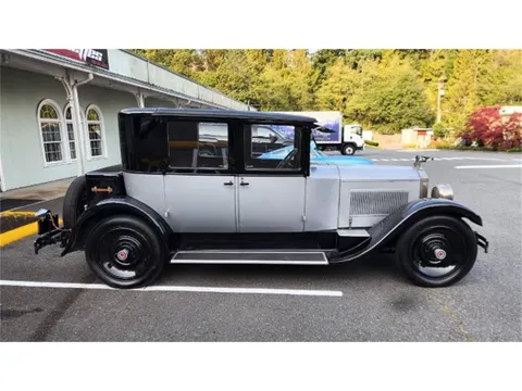 1925 Packard Eight Touring Sedan