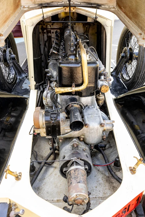 1925 Renault - Image 4 of 31