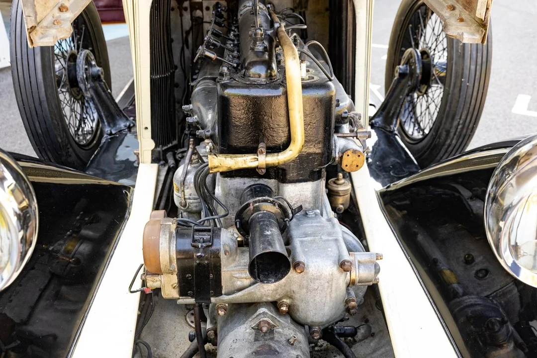 1925 Renault - Image 6 of 30