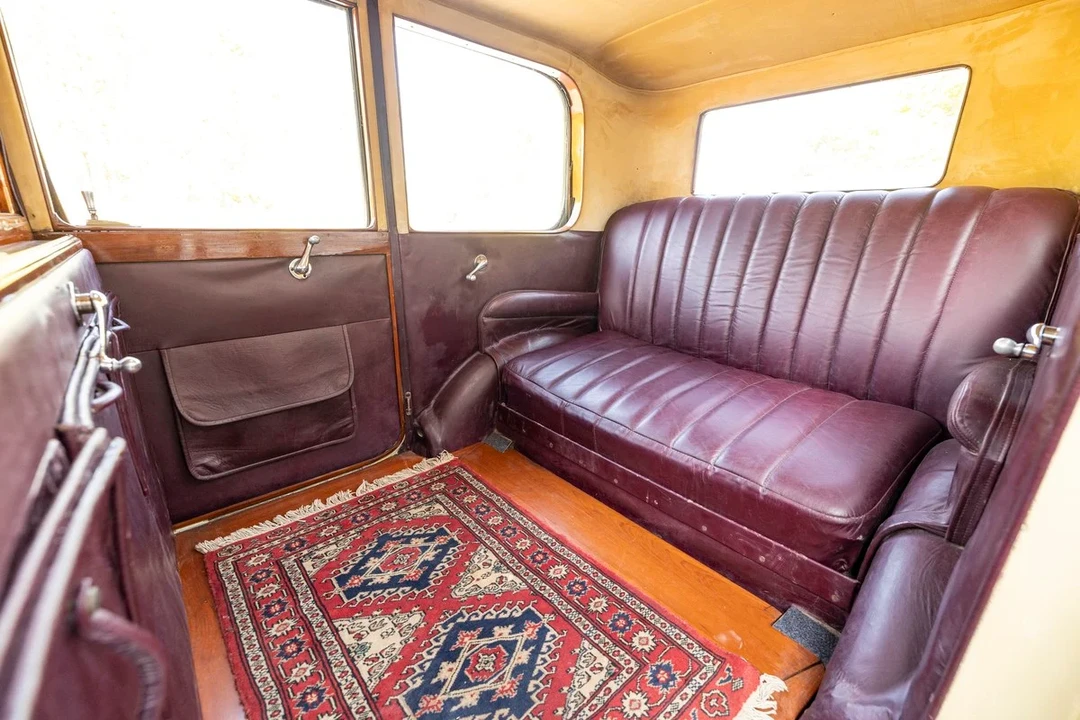 1925 Renault - Image 4 of 30