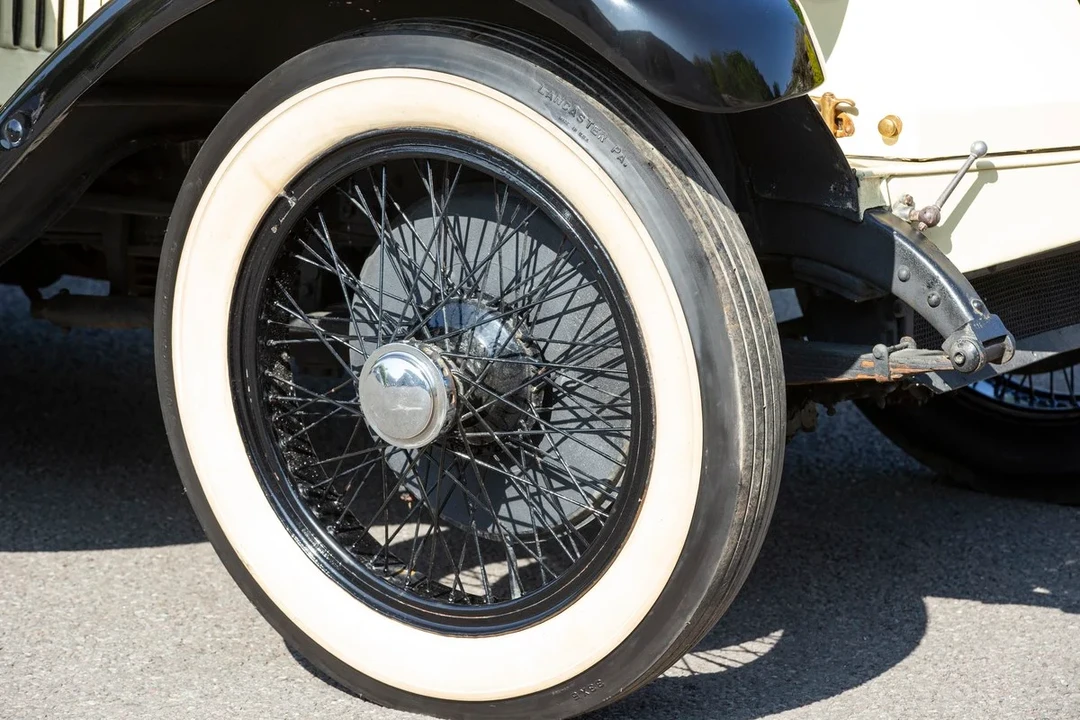 1925 Renault - Image 15 of 30