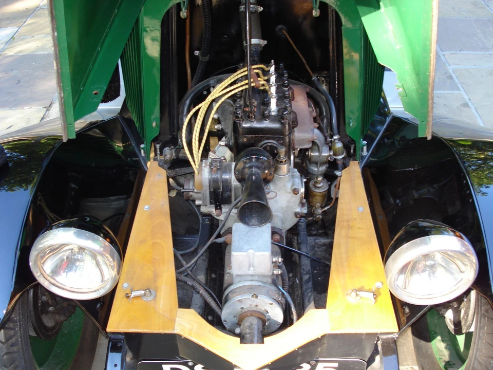 1925 Renault - Image 2 of 9