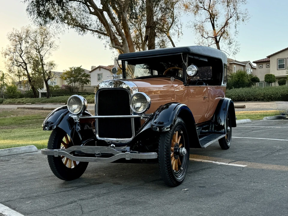 1925 Studebaker - Image 3 of 31