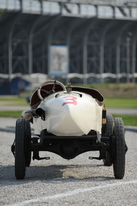 1925 Stutz Vertical Eight - Image 11 of 12