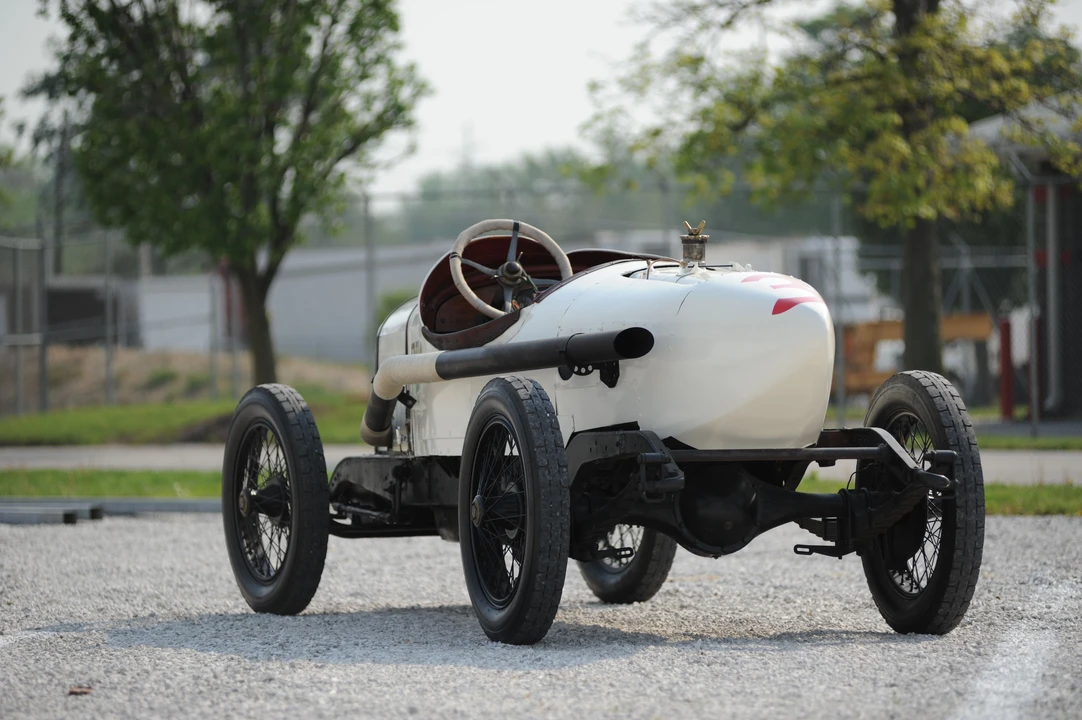 1925 Stutz Vertical Eight - Image 2 of 12