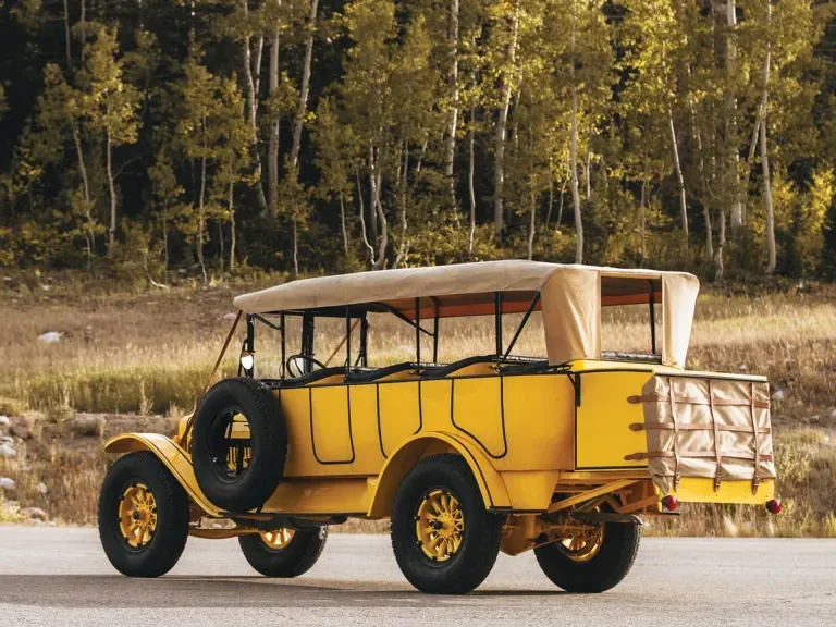 1925 White - Image 3 of 20