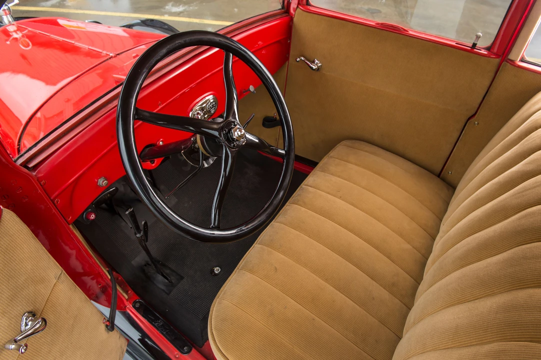 Ford Model T - Image 3 of 15
