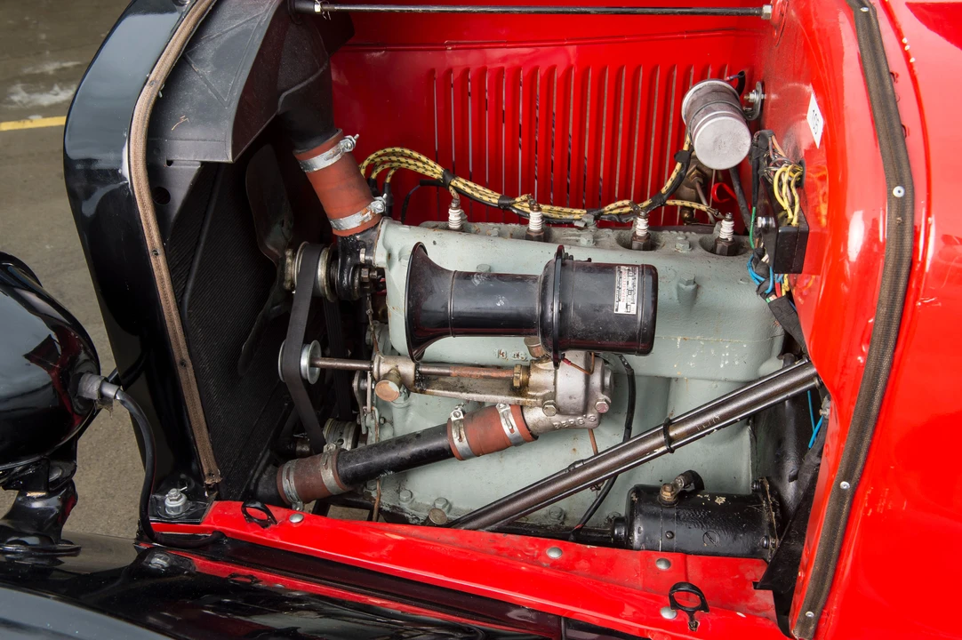 Ford Model T - Image 2 of 15