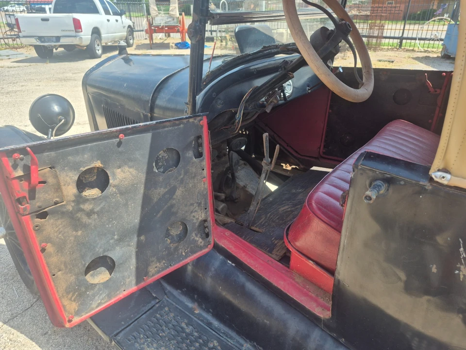 1926 Ford Model T Pickup & Model TT - Image 6 of 15