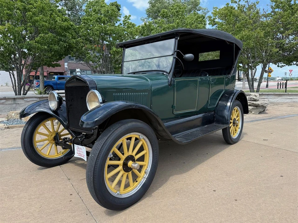 1926 Ford Model T - Image 2 of 12